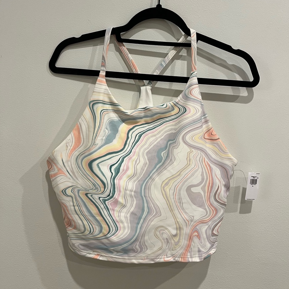 Old Navy Active Powersoft Top w/built in bra - Size XL